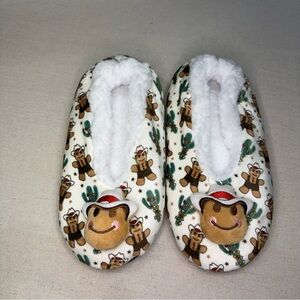 Fuzzy Babba Women's Holiday 3D Gingerbread Cowboy Slipper Socks, OS Size 7-9.5